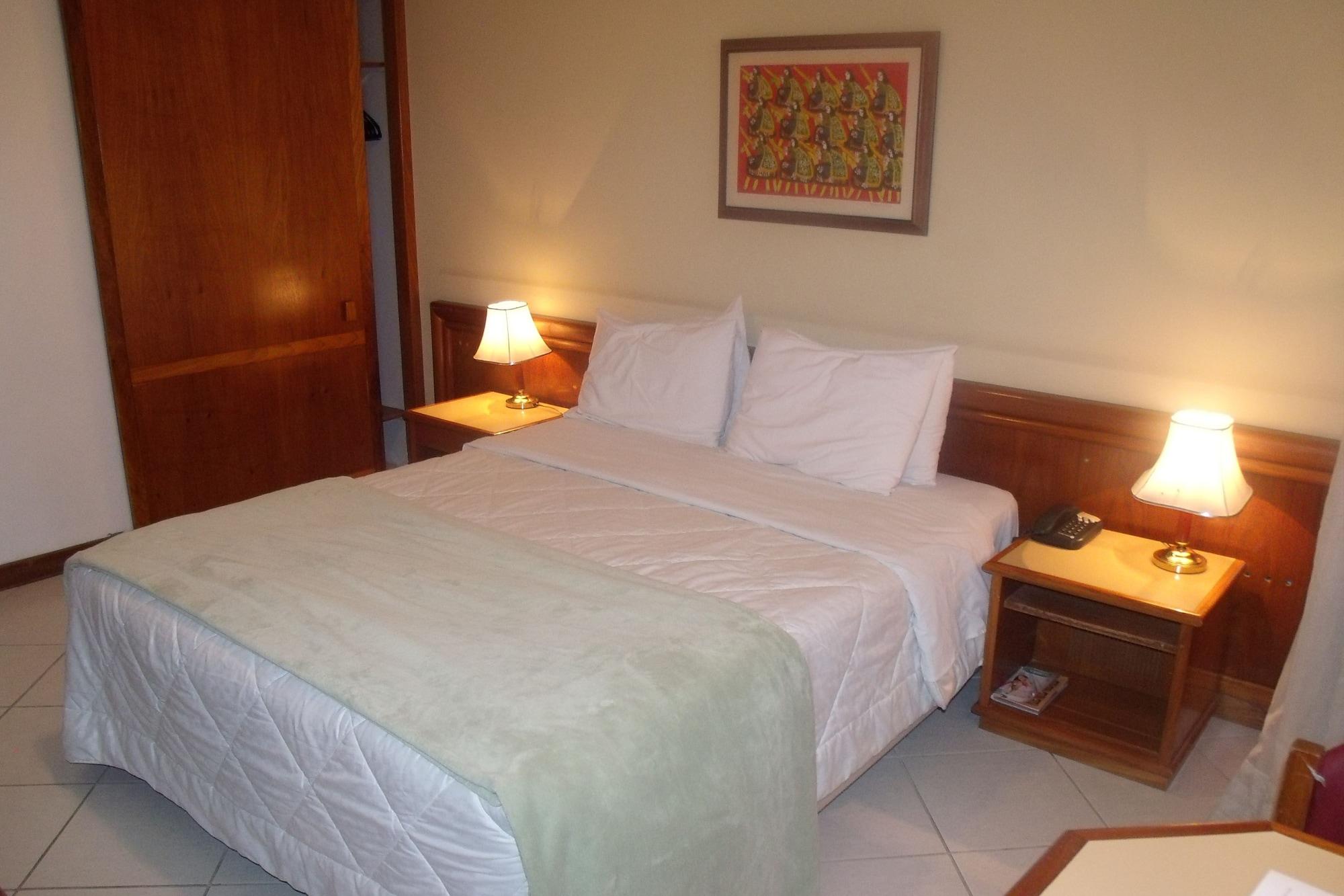 Continental Porto Alegre By Samba Hotel Bagian luar foto