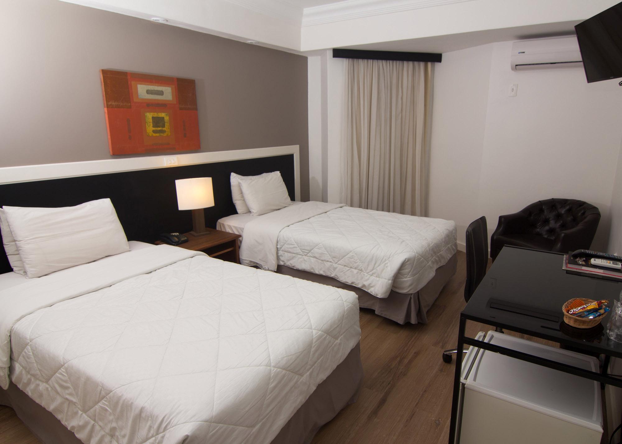 Continental Porto Alegre By Samba Hotel Bagian luar foto