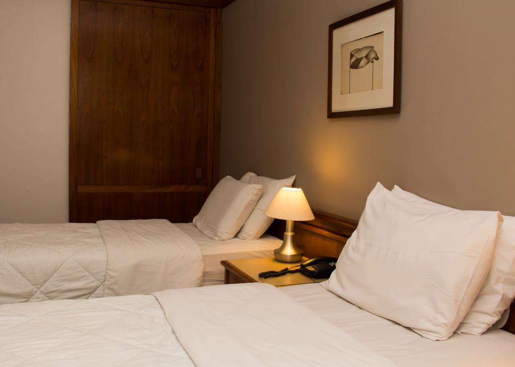 Continental Porto Alegre By Samba Hotel Bagian luar foto