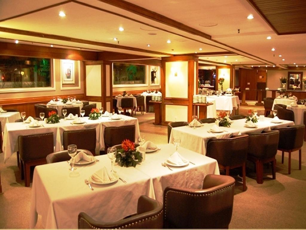 Continental Porto Alegre By Samba Hotel Bagian luar foto